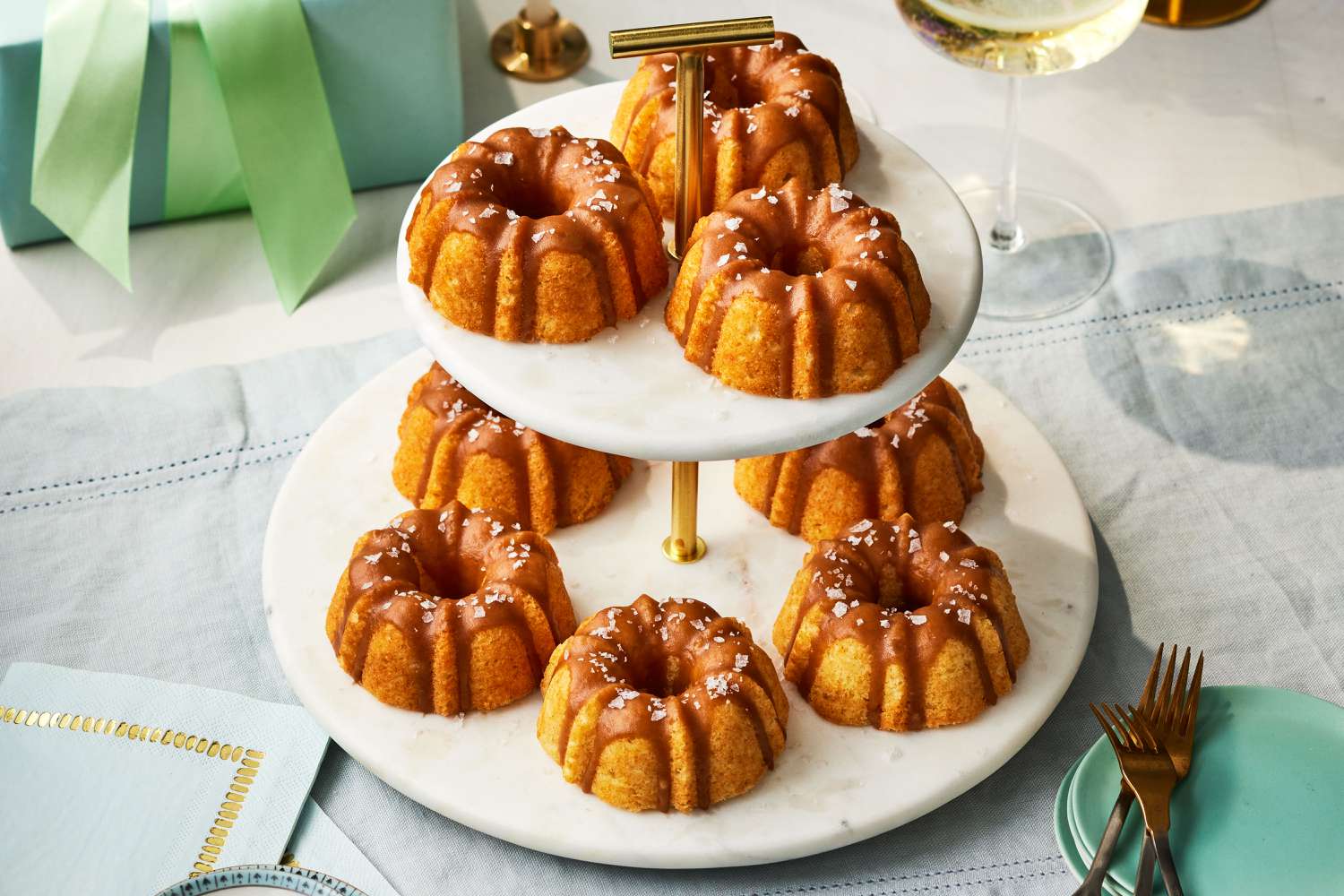 Southern Recipes a Stress-Free Summer Table Sweet tea and lemonade