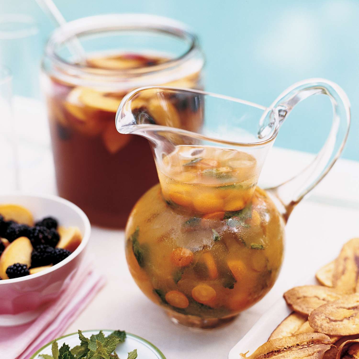 Fruit-infused iced tea