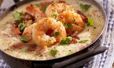 What are some popular shrimp and grits recipes?